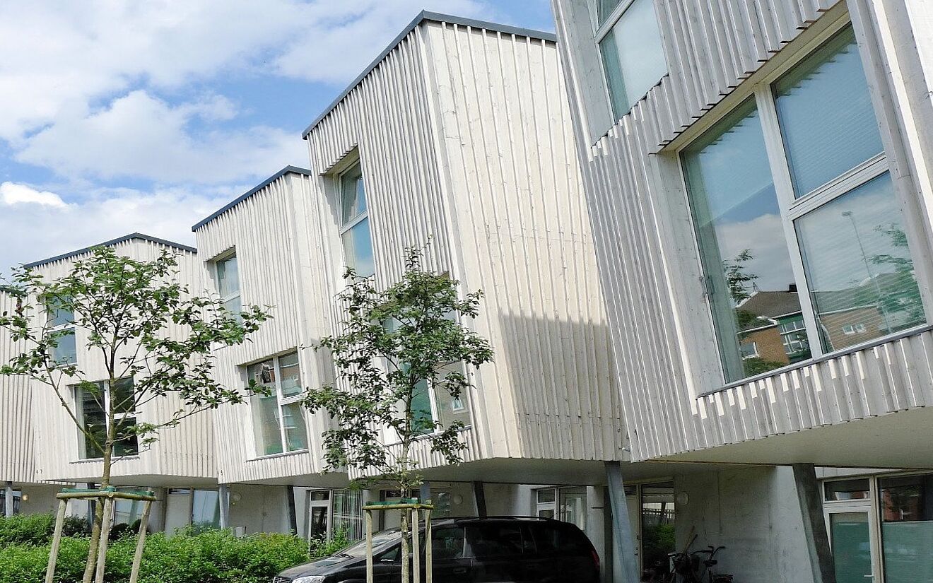 Langweilig war mal: Moderne Reihenhaus-Architektur
