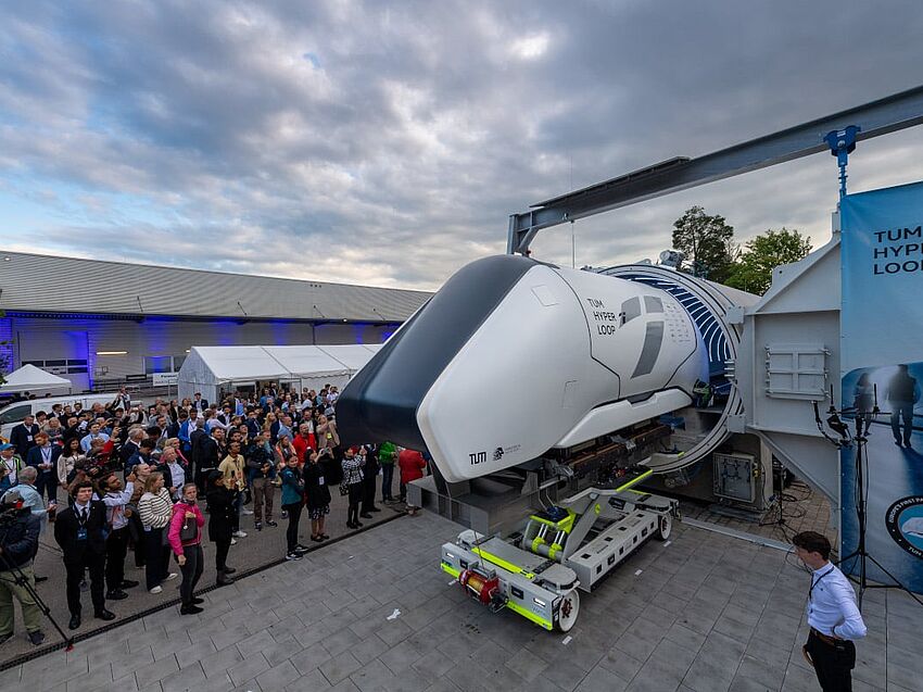 TUM Hyperloop im Passagierbetrieb: Jetzt kommt Leben in die Röhre